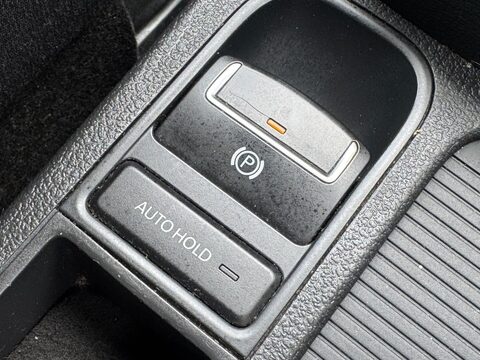 Volkswagen Tiguan 2.0 TDI BlueMotion Tech Match 4WD Euro 5 (s/s) 5dr 24