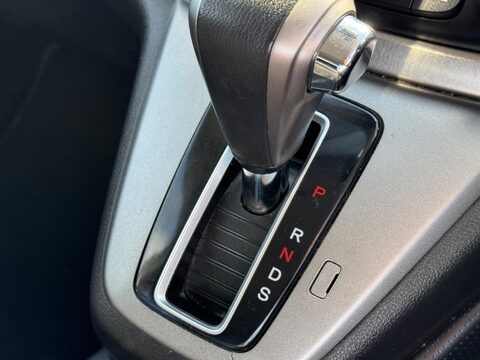 Honda CR-V 2.0 i-VTEC SR Auto 4WD Euro 5 5dr 26
