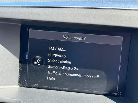 Volvo XC60 2.4 D5 R-Design Lux Nav Auto AWD Euro 6 (s/s) 5dr 19