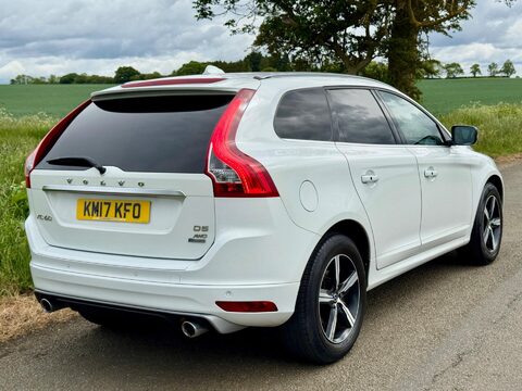Volvo XC60 2.4 D5 R-Design Lux Nav Auto AWD Euro 6 (s/s) 5dr 10