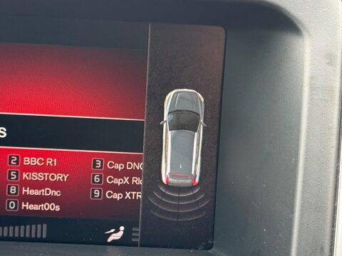 Volvo XC60 2.4 D5 R-Design Lux Nav Auto AWD Euro 6 (s/s) 5dr 16
