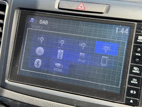 Honda CR-V 2.0 i-VTEC SE Plus Navi Auto 4WD Euro 6 5dr 13