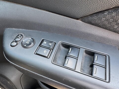 Honda CR-V 2.0 i-VTEC SE Plus Navi Auto 4WD Euro 6 5dr 24