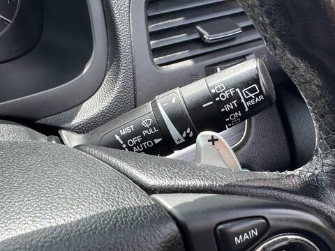 Honda CR-V 2.0 i-VTEC SE Plus Navi Auto 4WD Euro 6 5dr 34