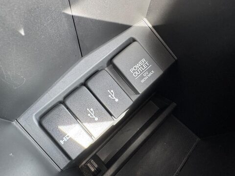 Honda CR-V 2.0 i-VTEC SE Plus Navi Auto 4WD Euro 6 5dr 30