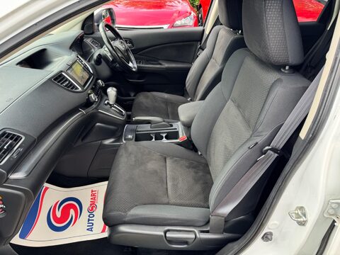 Honda CR-V 2.0 i-VTEC SE Plus Navi Auto 4WD Euro 6 5dr 40