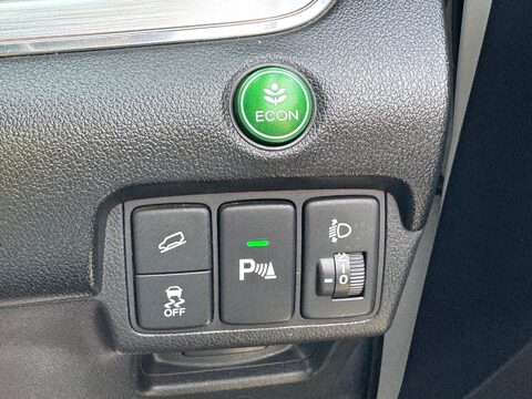 Honda CR-V 2.0 i-VTEC SE Plus Navi Auto 4WD Euro 6 5dr 35