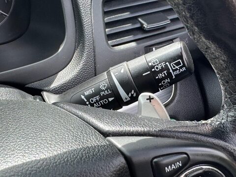 Honda CR-V 2.0 i-VTEC SE Plus Navi Auto 4WD Euro 6 5dr 34