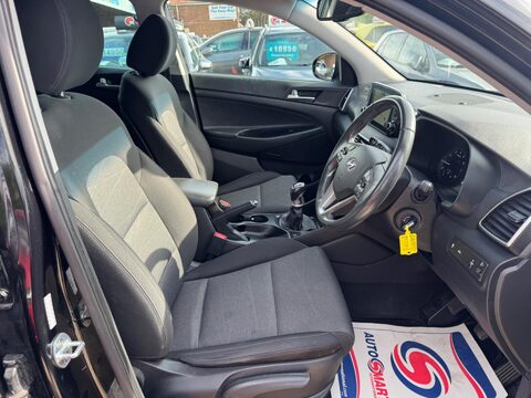 Hyundai TUCSON 1.6 GDi SE Nav Euro 6 (s/s) 5dr 12