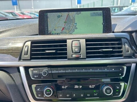 BMW 4 Series 2.0 420d Luxury Auto Euro 6 (s/s) 2dr 5