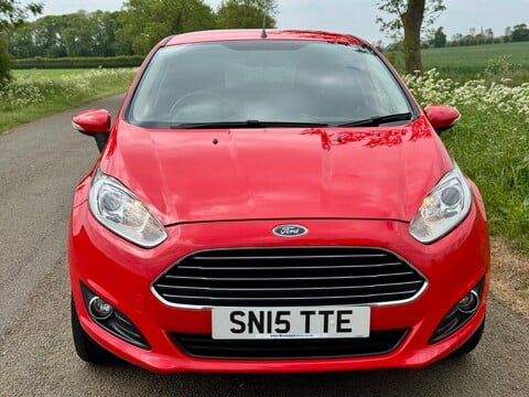 Ford Fiesta 1.0 Zetec Euro 5 (s/s) 5dr 4