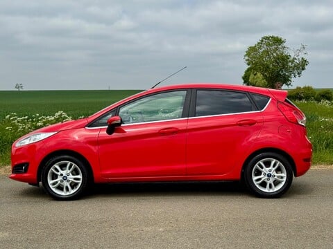Ford Fiesta 1.0 Zetec Euro 5 (s/s) 5dr 6