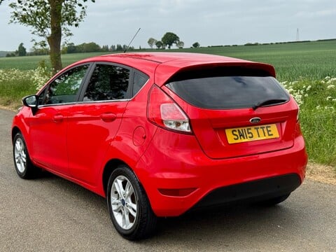 Ford Fiesta 1.0 Zetec Euro 5 (s/s) 5dr 7