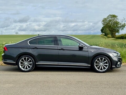 Volkswagen Passat 2.0 TDI EVO R-Line Euro 6 (s/s) 4dr 3