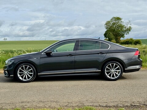 Volkswagen Passat 2.0 TDI EVO R-Line Euro 6 (s/s) 4dr 6