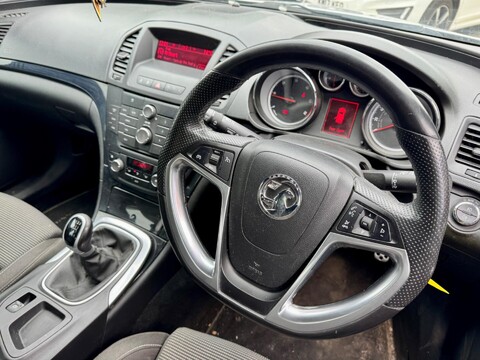 Vauxhall Insignia 2.0 CDTi SRi VX Line Euro 5 5dr 2