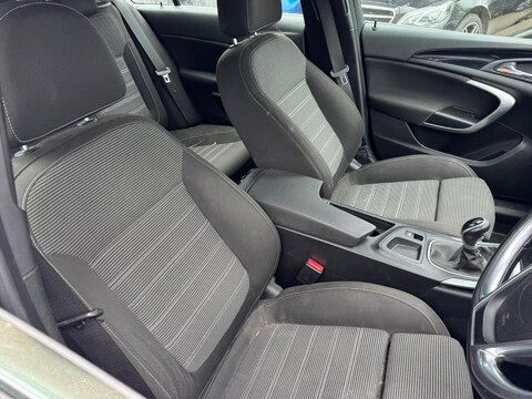 Vauxhall Insignia 2.0 CDTi SRi VX Line Euro 5 5dr 8