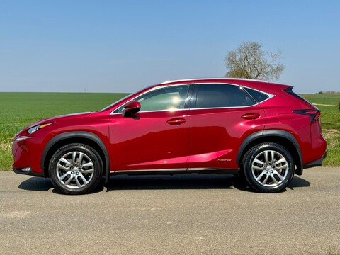 Lexus NX 2.5 300h Luxury E-CVT 4WD Euro 6 (s/s) 5dr 6