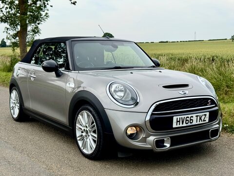 Mini Convertible 2.0 Cooper S Euro 6 (s/s) 2dr 7