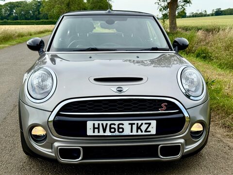 Mini Convertible 2.0 Cooper S Euro 6 (s/s) 2dr 8