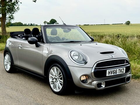 Mini Convertible 2.0 Cooper S Euro 6 (s/s) 2dr 1