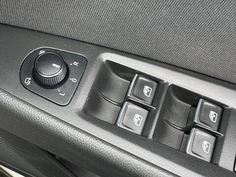 SEAT Leon 1.5 TSI EVO FR Euro 6 (s/s) 5dr 37