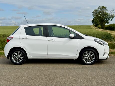 Toyota Yaris 1.5 VVT-i Icon Tech Euro 6 5dr