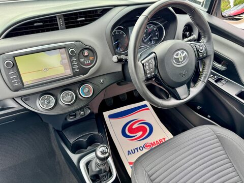 Toyota Yaris 1.5 VVT-i Icon Tech Euro 6 5dr 13