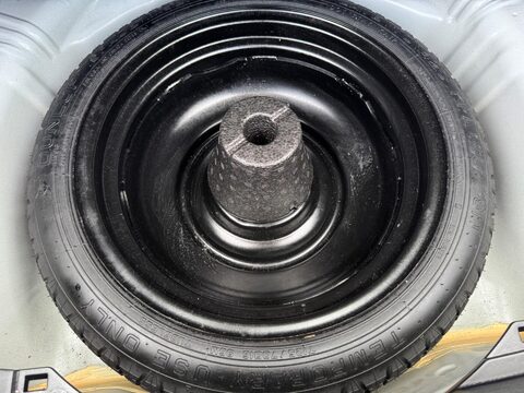 Toyota Yaris 1.5 VVT-i Icon Tech Euro 6 5dr 42