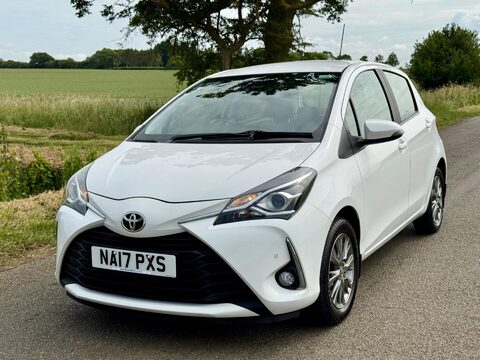 Toyota Yaris 1.5 VVT-i Icon Tech Euro 6 5dr 6