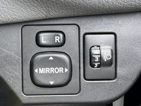 Toyota Yaris 1.5 VVT-i Icon Tech Euro 6 5dr 35