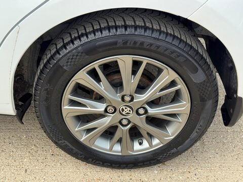 Toyota Yaris 1.5 VVT-i Icon Tech Euro 6 5dr 44