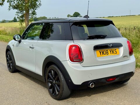 Mini Hatch 1.5 Cooper D Euro 6 (s/s) 3dr 9
