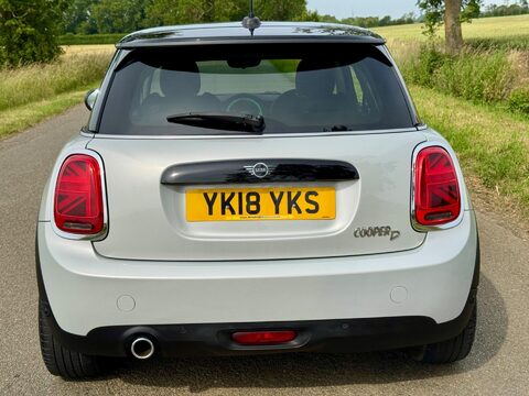 Mini Hatch 1.5 Cooper D Euro 6 (s/s) 3dr 10