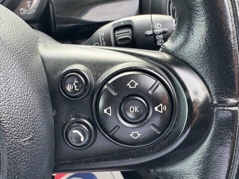Mini Hatch 1.5 Cooper D Euro 6 (s/s) 3dr 33