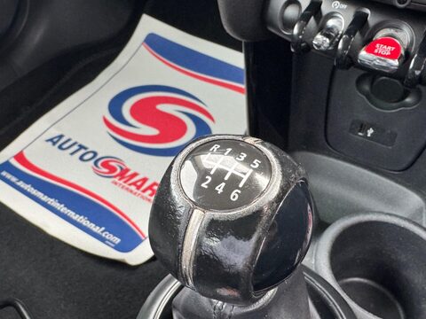 Mini Hatch 1.5 Cooper D Euro 6 (s/s) 3dr 37