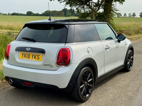 Mini Hatch 1.5 Cooper D Euro 6 (s/s) 3dr 11