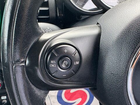 Mini Hatch 1.5 Cooper D Euro 6 (s/s) 3dr 32