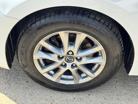 Mazda 3 2.0 SKYACTIV-G SE-L Nav Euro 5 (s/s) 5dr 37