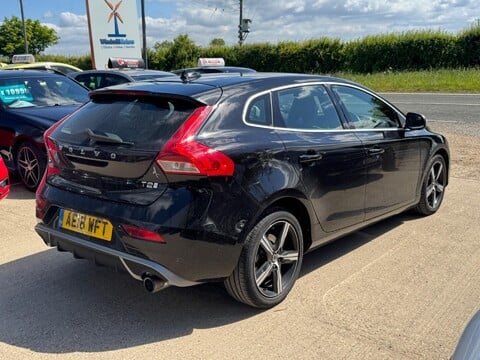 Volvo V40 2.0 T2 R-Design Euro 6 (s/s) 5dr 5