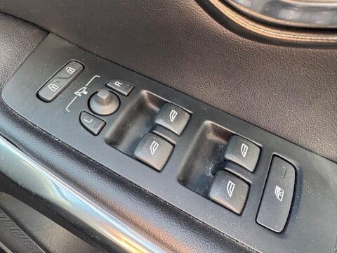 Volvo V40 2.0 T2 R-Design Euro 6 (s/s) 5dr 17