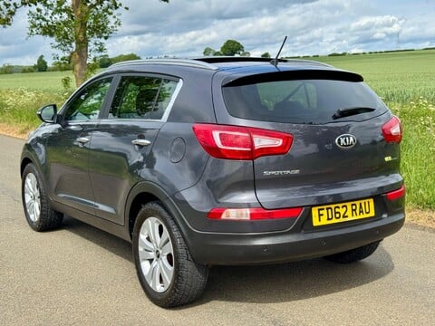 Kia Sportage 1.7 CRDi EcoDynamics 3 2WD Euro 5 (s/s) 5dr 8