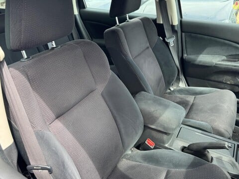 Honda CR-V 2.2 i-DTEC SE 4WD Euro 5 (s/s) 5dr 8