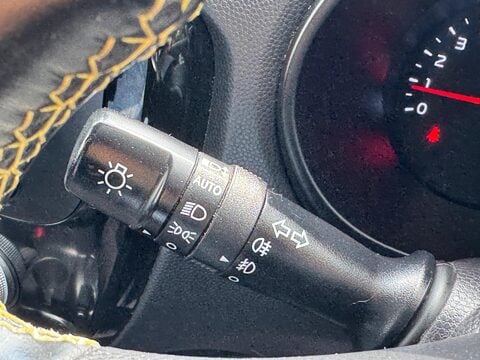 Kia Soul 1.6 CRDi Connect Auto Euro 5 5dr 25
