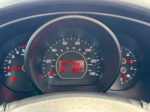 Kia Soul 1.6 CRDi Connect Auto Euro 5 5dr 29