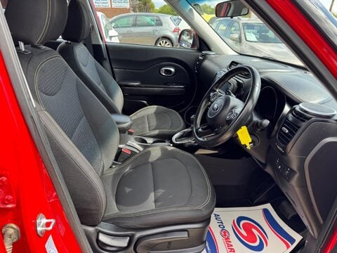 Kia Soul 1.6 CRDi Connect Auto Euro 5 5dr 12