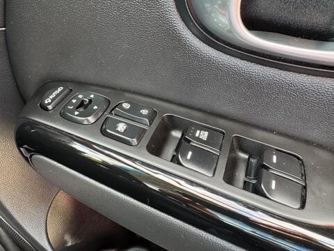 Kia Soul 1.6 CRDi Connect Auto Euro 5 5dr 27