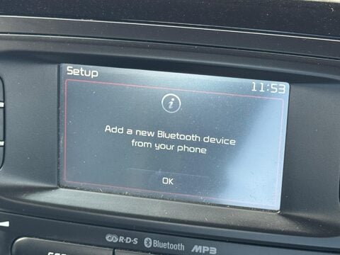 Kia Soul 1.6 CRDi Connect Auto Euro 5 5dr 17
