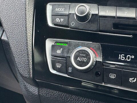BMW 1 Series 3.0 M140i Auto Euro 6 (s/s) 5dr 30