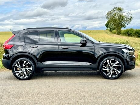Volvo XC40 2.0 D3 R-Design Pro Auto AWD Euro 6 (s/s) 5dr